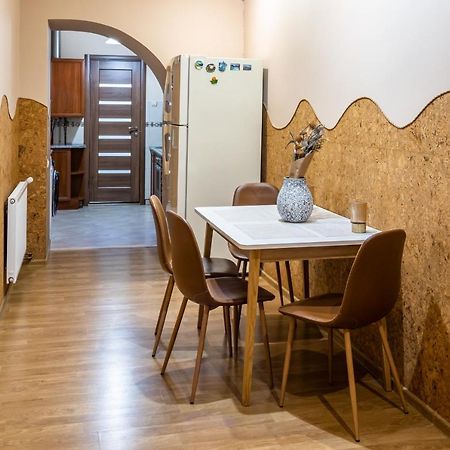 The Main Square! 2 Separated Bedrooms, Balcony Lvov Exteriér fotografie