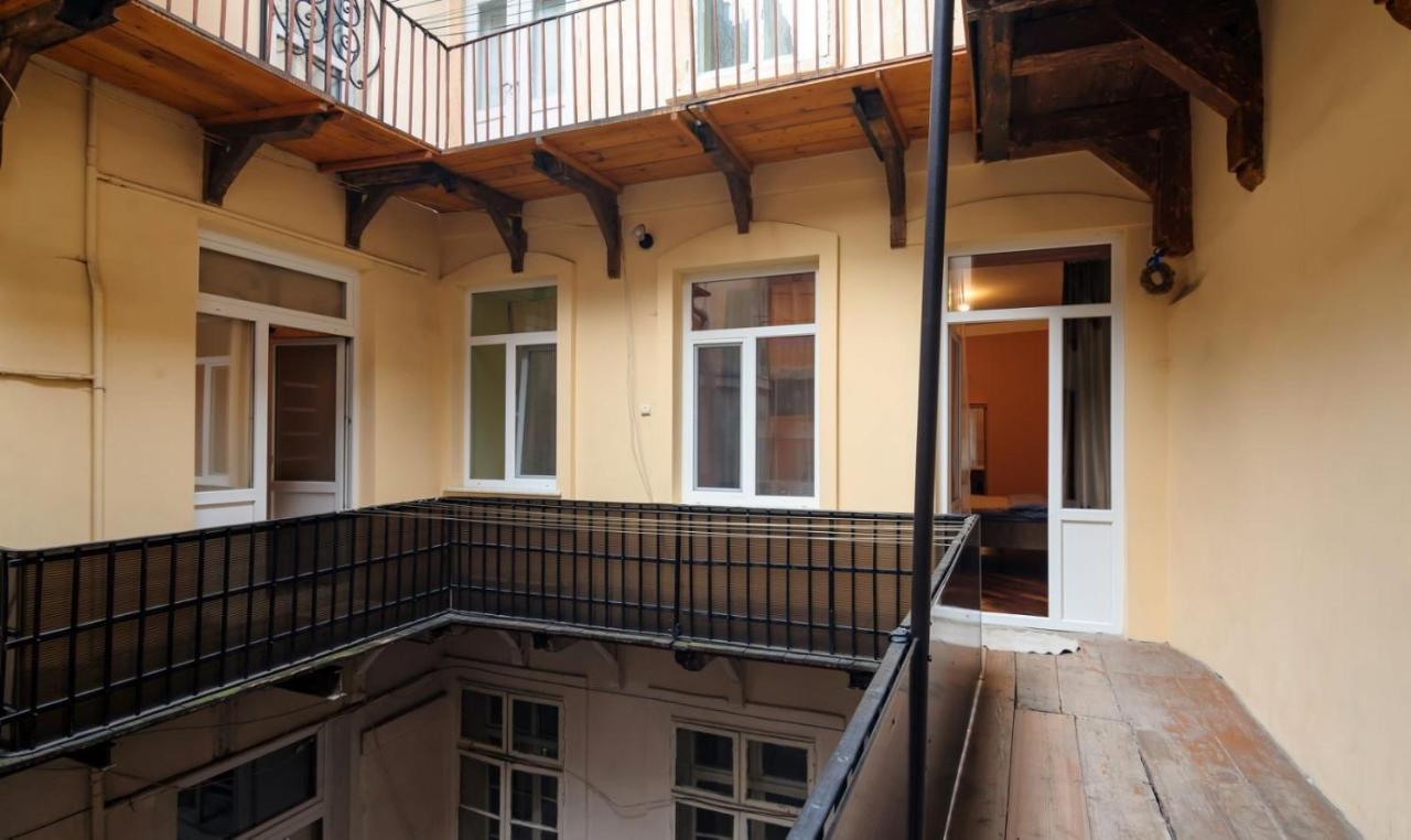 The Main Square! 2 Separated Bedrooms, Balcony Lvov Exteriér fotografie